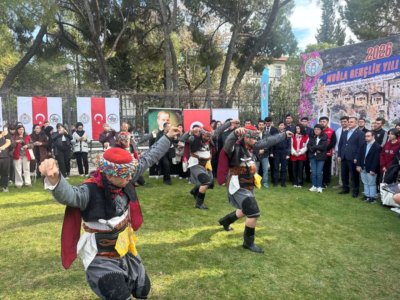 Muğla’da Gençliğin Yılı Başladı: Valilik Bahçesi Umut, Coşku ve Genç Seslerle Doldu 8